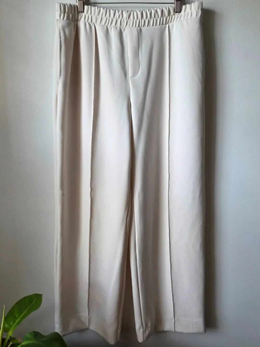 EUC LIKE NEW A NEW DAY CREAM SUPER SOFT WIDE LEG PANTS SIZE LARGE